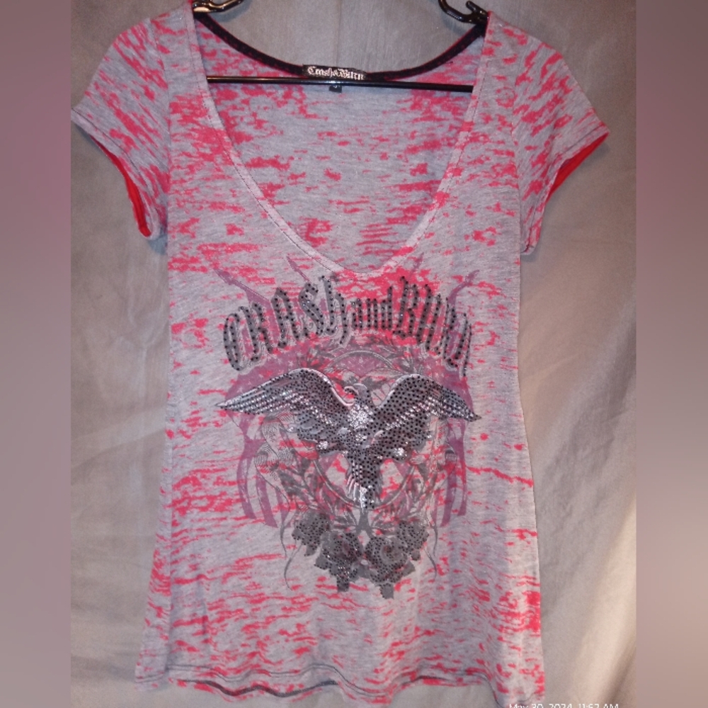 Crash and burn black and red small T-shirt with embellished sequin